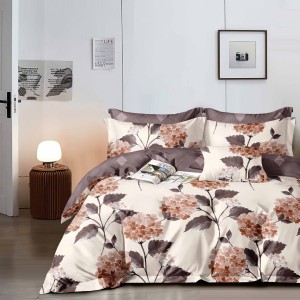 Lenjerie de pat dublu din finet cu elastic, model floral cu hortensii maro și crem pe fundal alb, set 6 piese