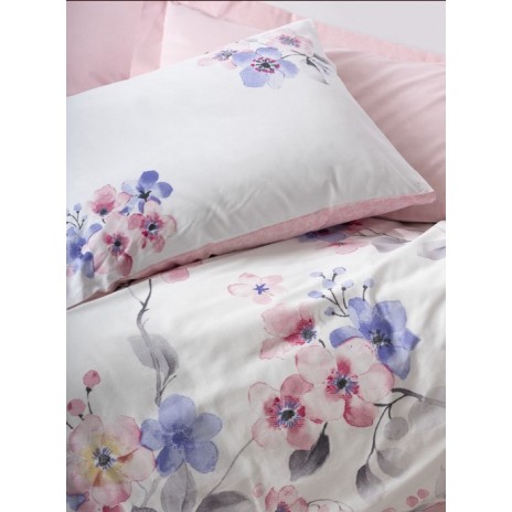 Lenjerie de pat dublu bumbac 100% ranforce Cottonbox Jayda, design floral în nuanțe de roz, alb, violet și gri.